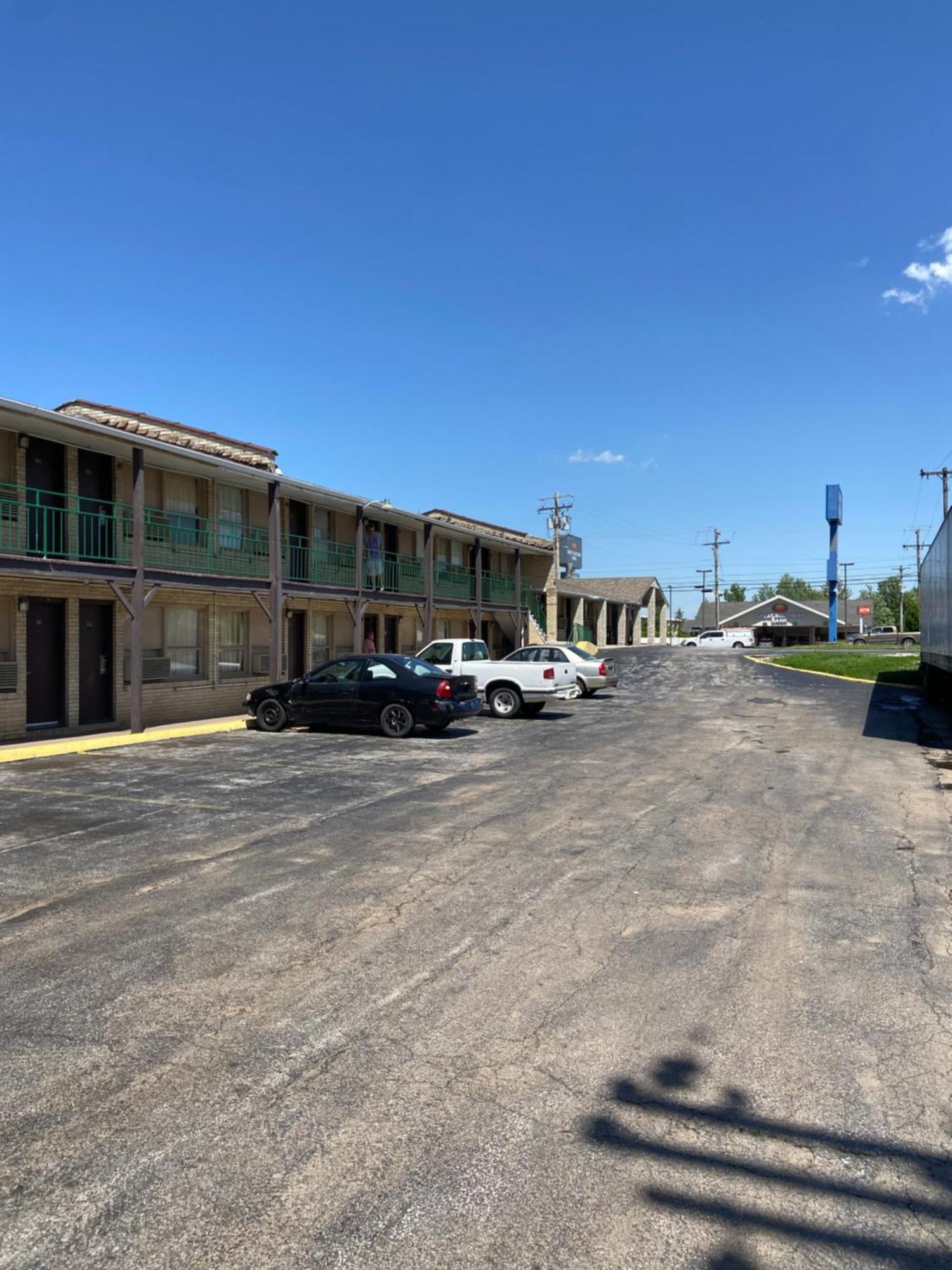 Glenstone Place Extended Stay Motel Springfield Exterior foto